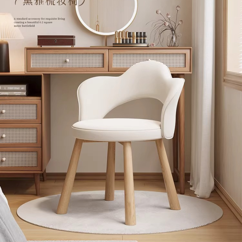 Minimalist Beauty Salon, Nail  - Makeup Master Beauty Salon recension och pris